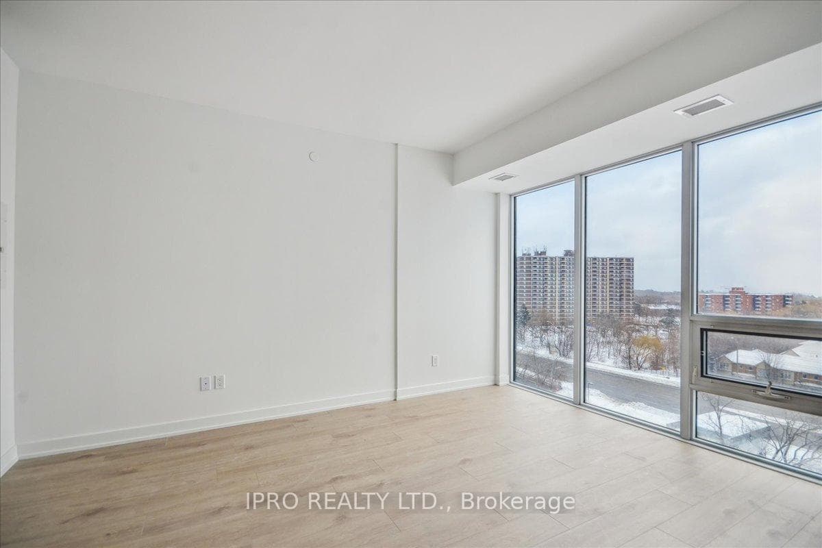 1035 Southdown Road Unit 904 photo 17