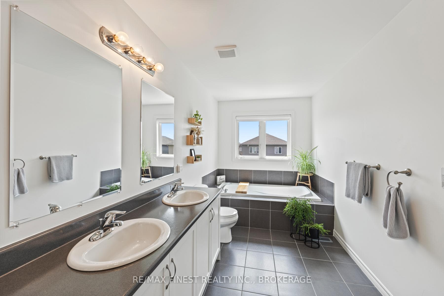 37 Brennan Crescent photo 26