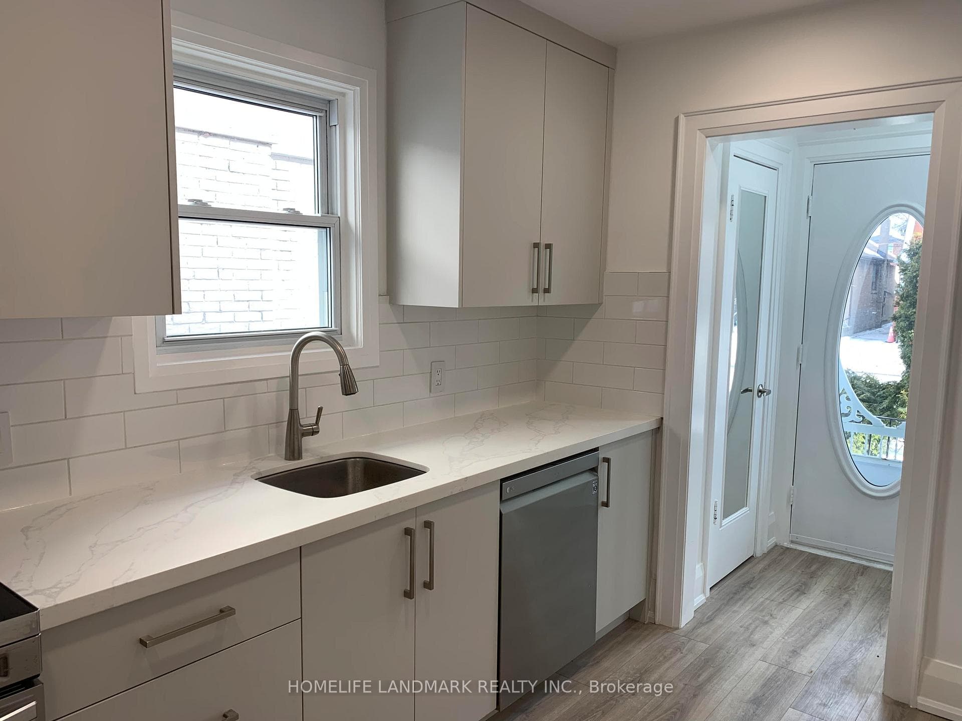 226 Donlands Avenue photo 9