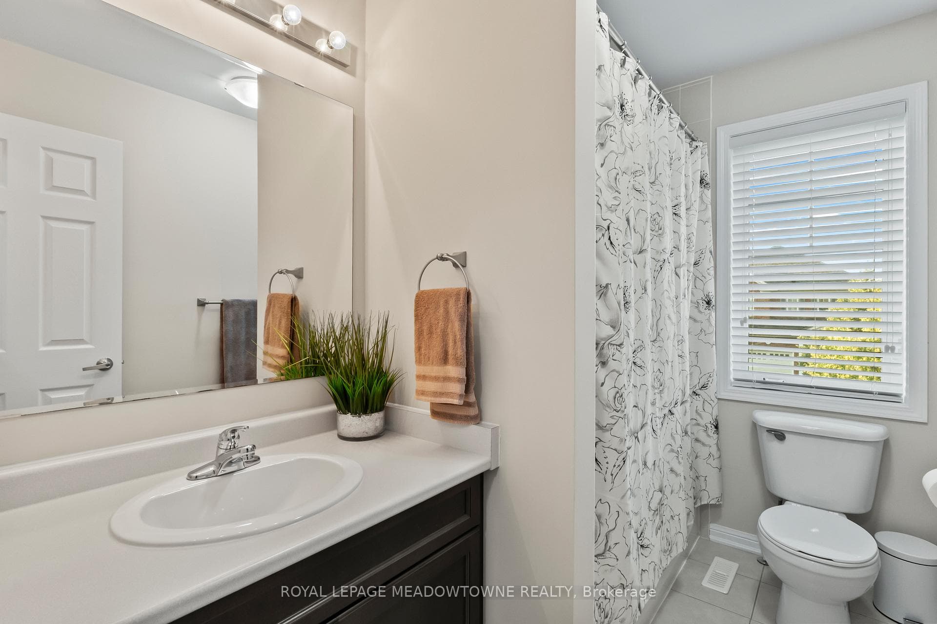 871 Cahoun Terrace photo 30