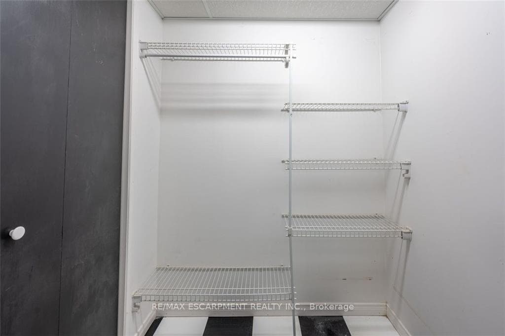 107 Elma Street photo 34