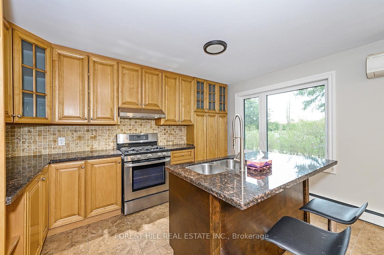135 Ashbrook Court Unit Main photo 12