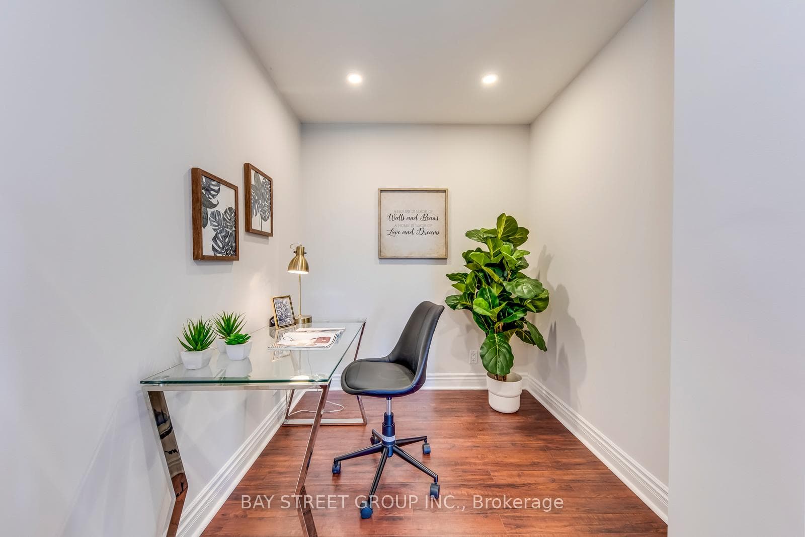 500 Queens Quay Unit 512E photo 23