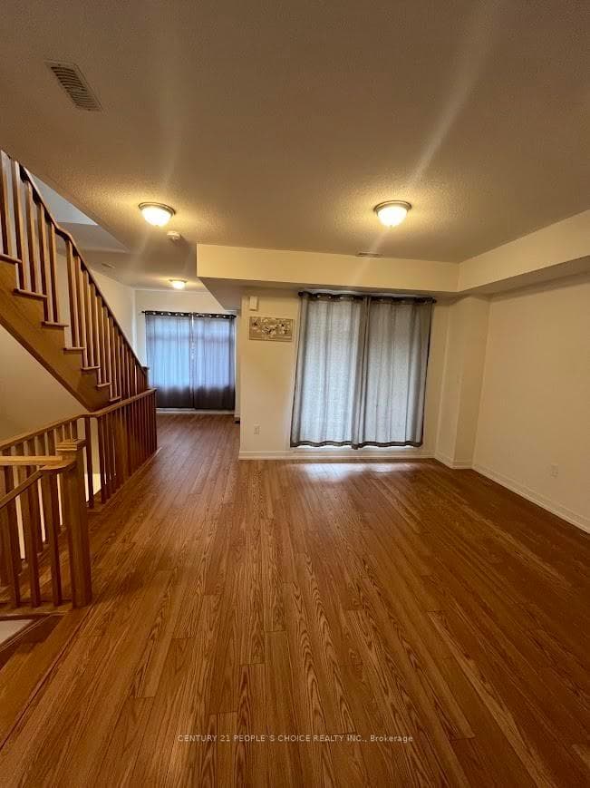 1550 Hilson Heights photo 9