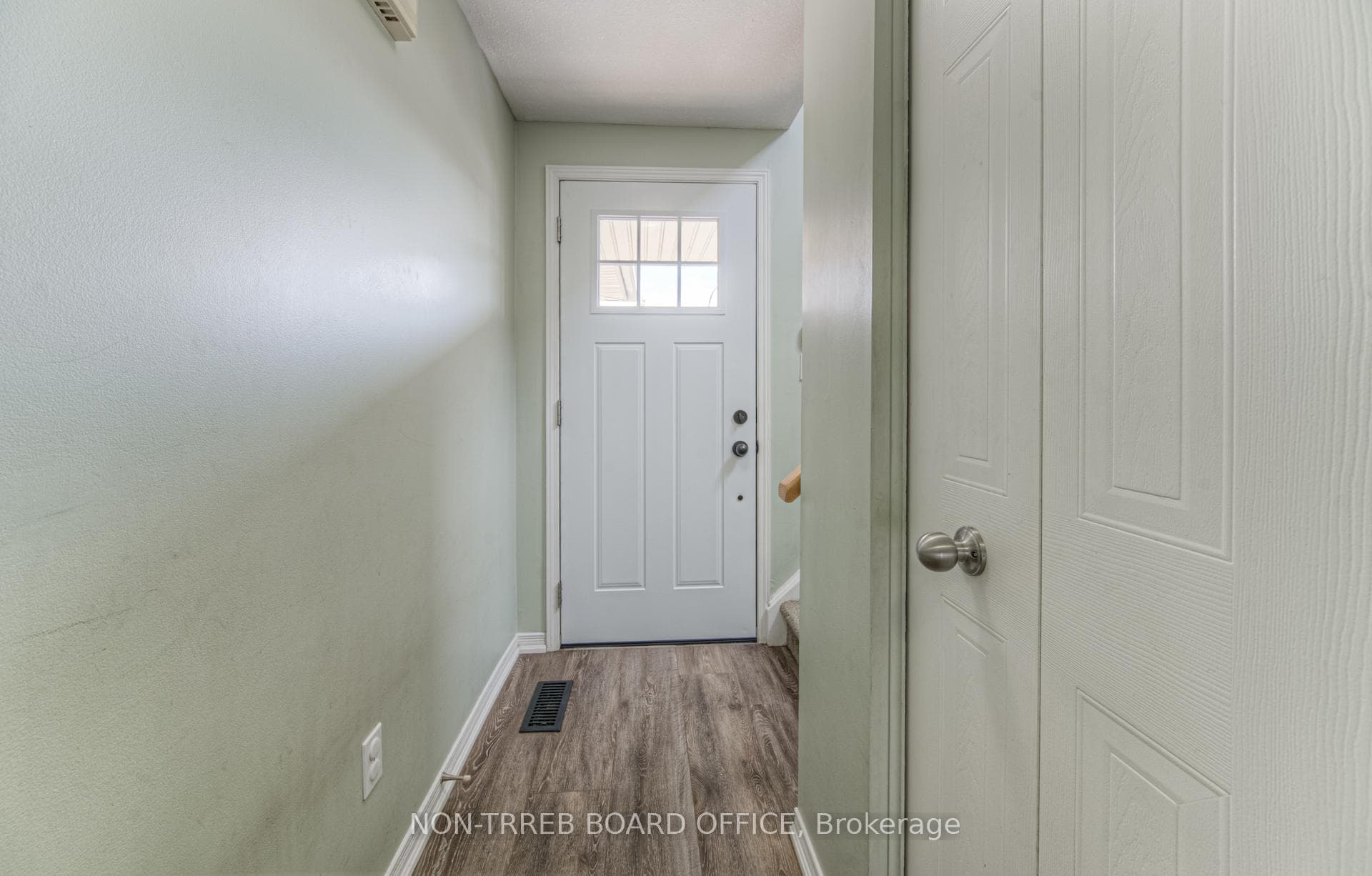 43 PROSPERITY Drive photo 5