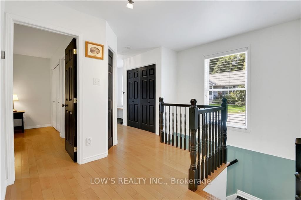 86 HIGGINSON Street photo 13