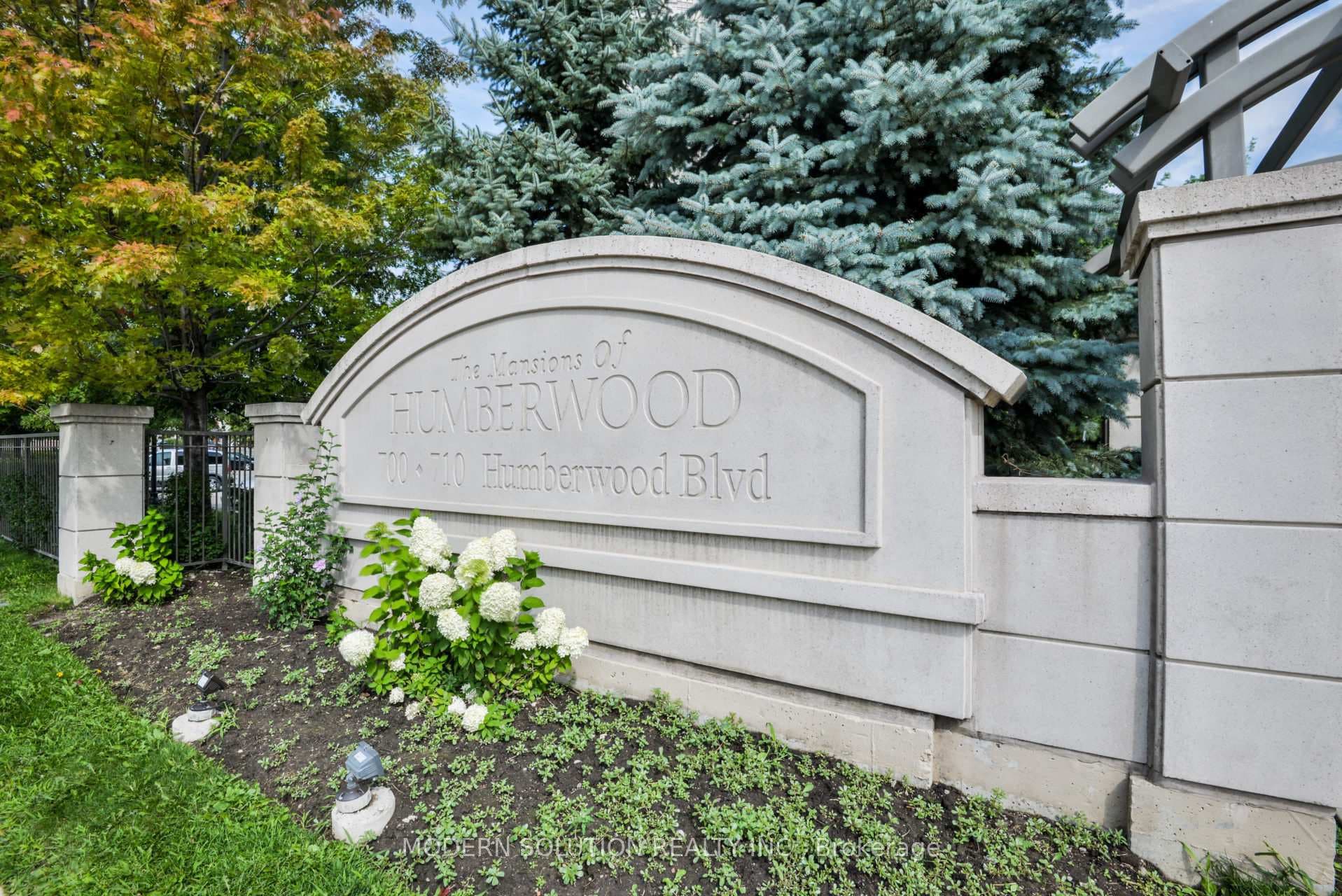 710 Humberwood Boulevard Unit 1015 photo 3