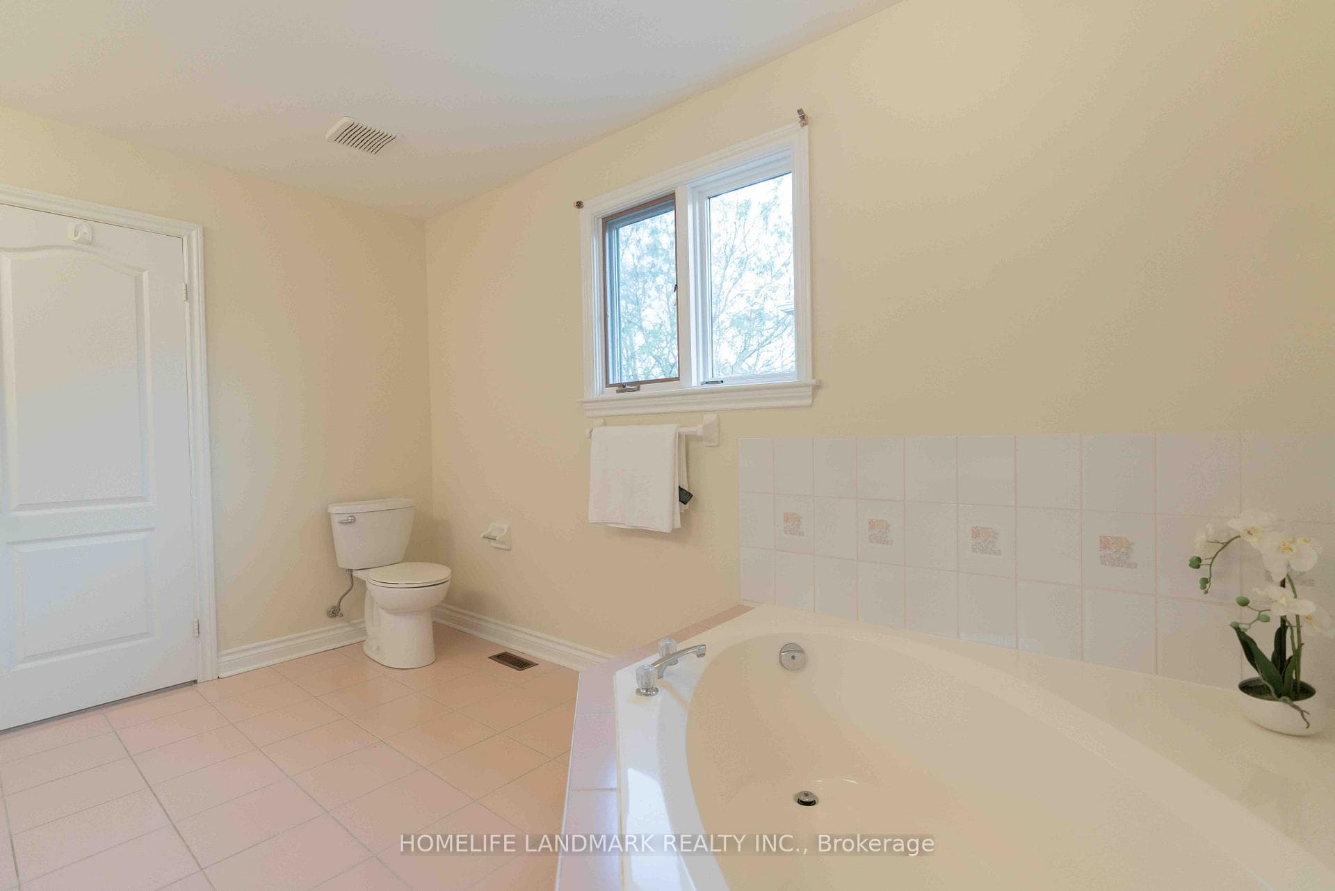 11 Seaforth Place photo 24