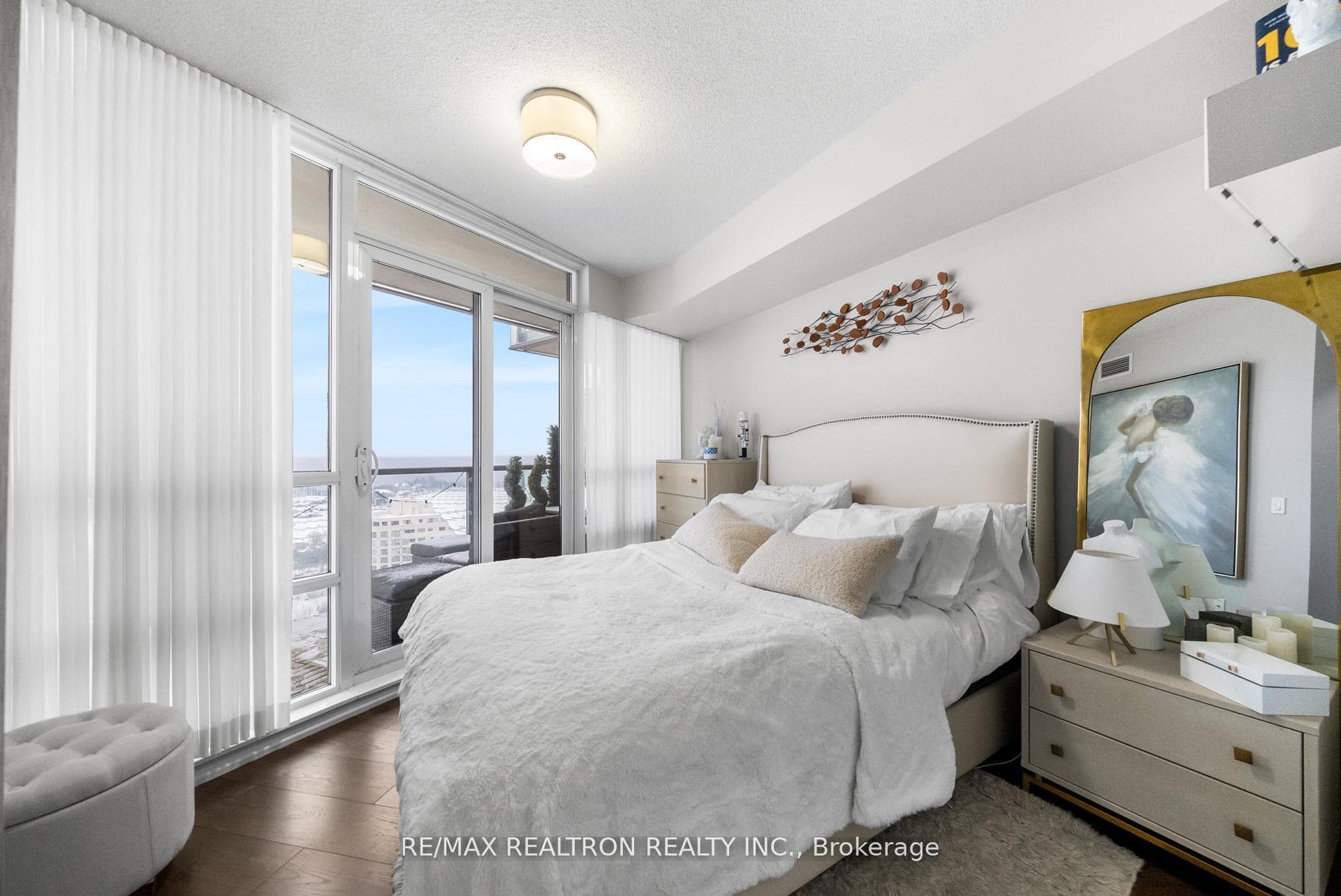 2230 Lake Shore Boulevard Unit 2008 photo 21