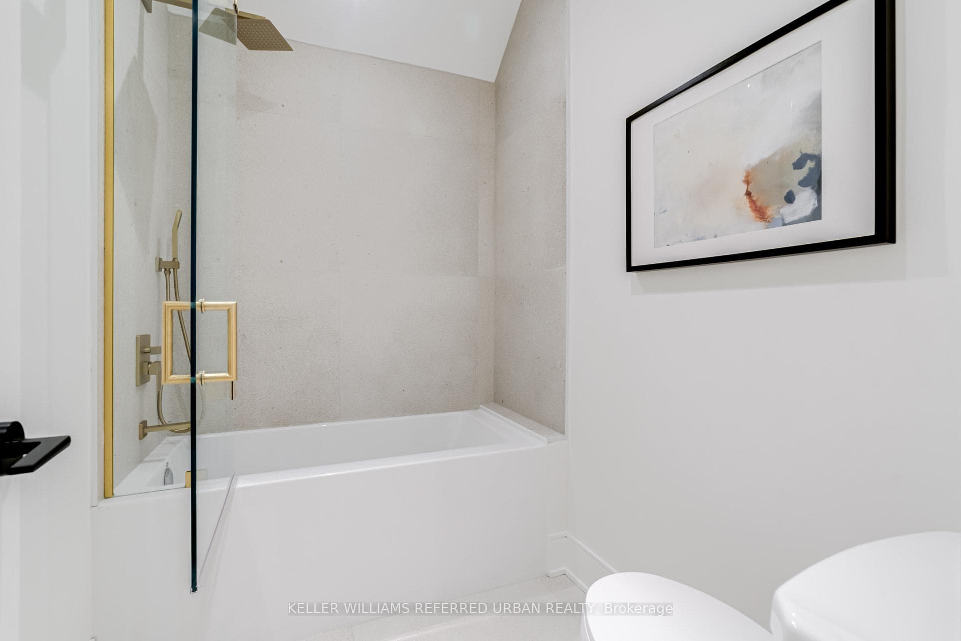 43 Benson Avenue photo 33