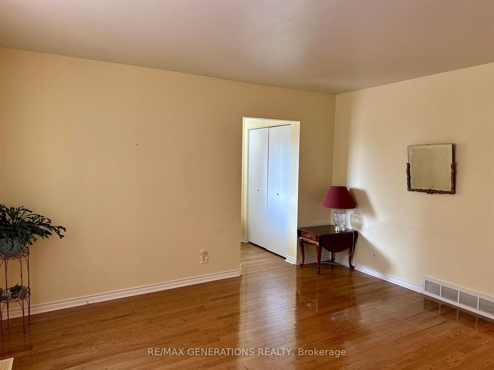 449 Parkwood Street photo 5
