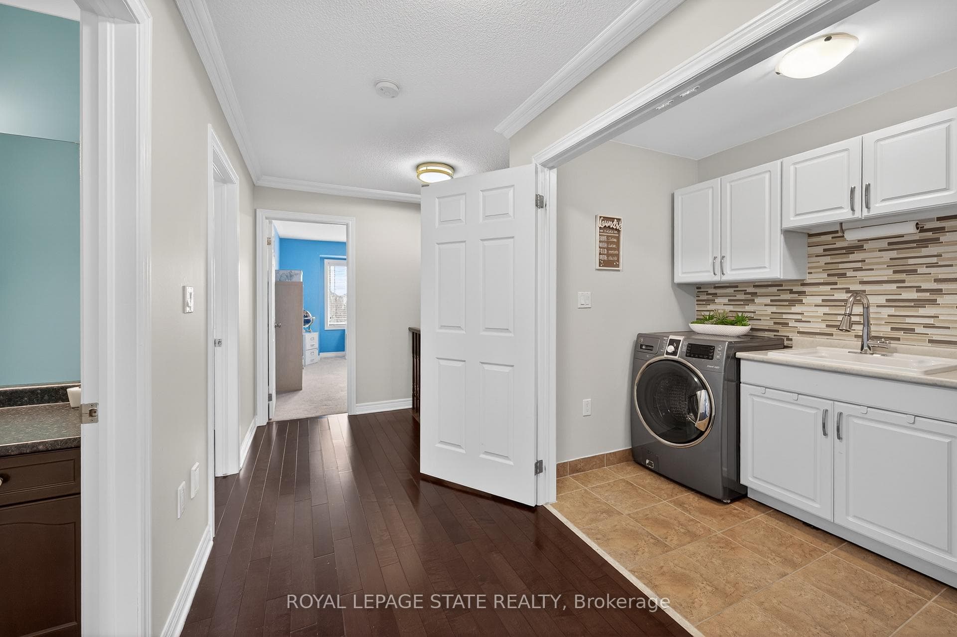 300 Pinehill Drive photo 36