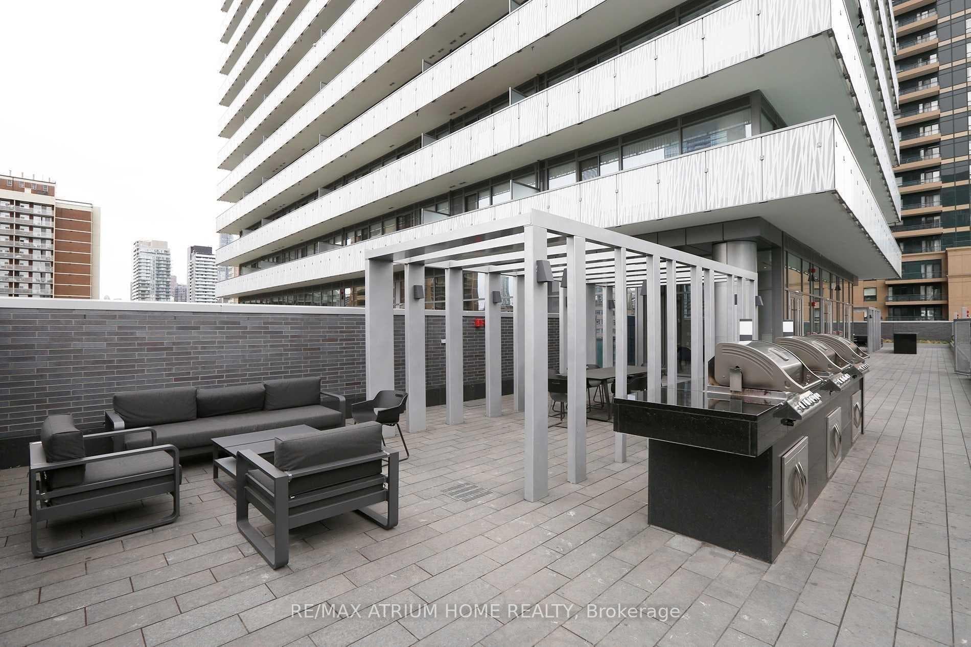 50 Charles Street Unit 4202 photo 6