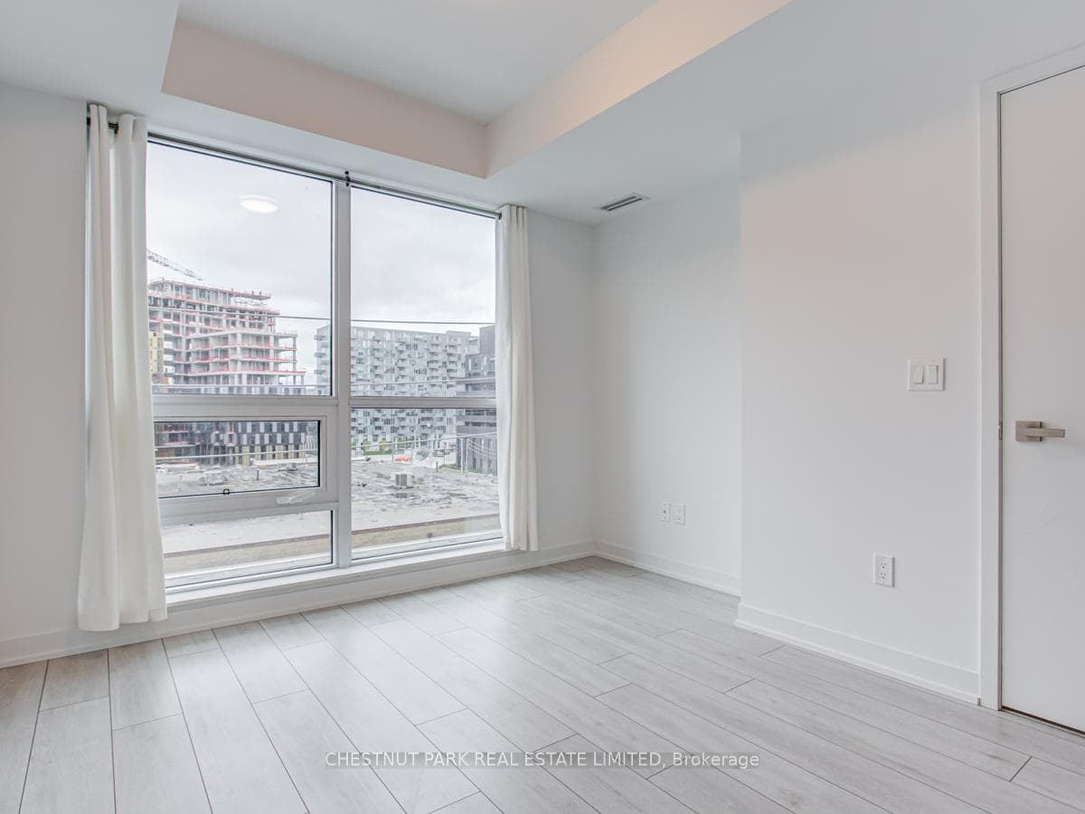 31 Tippett Road Unit 553 photo 11