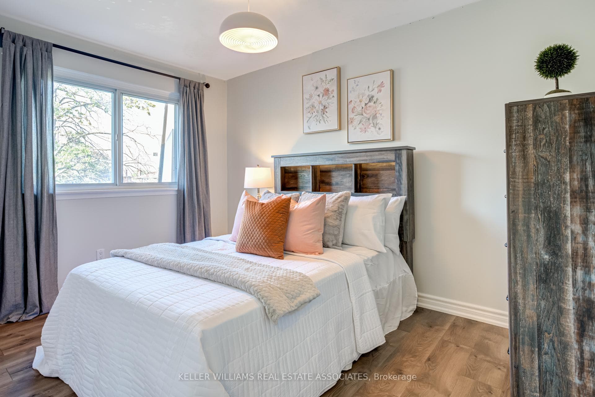 345 Meadows Boulevard Unit 10 photo 24