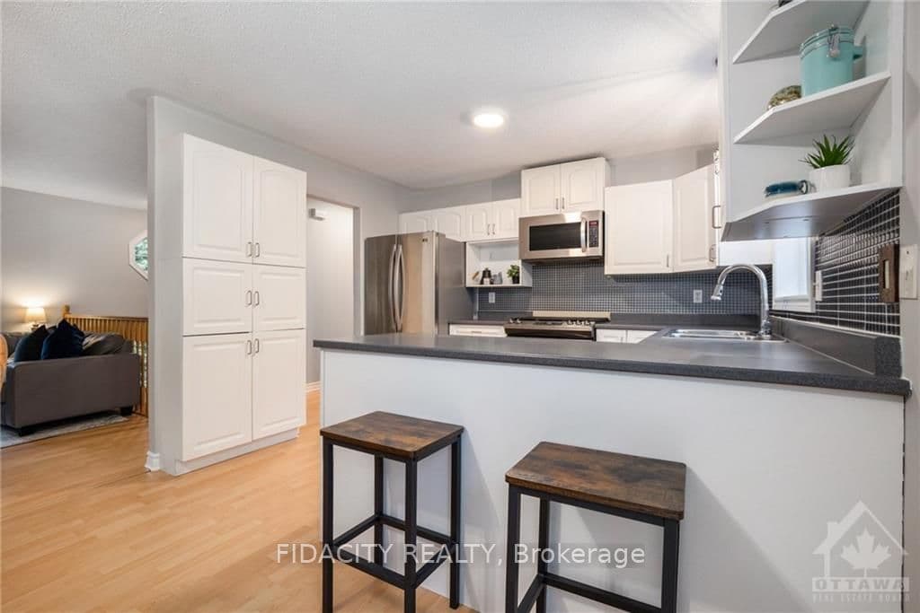 1030 FORD Road photo 11