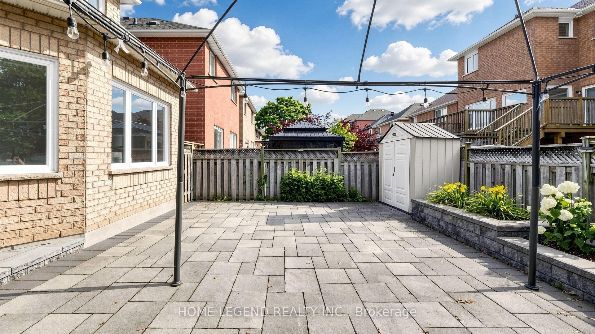 14 Mccaul Street photo 37