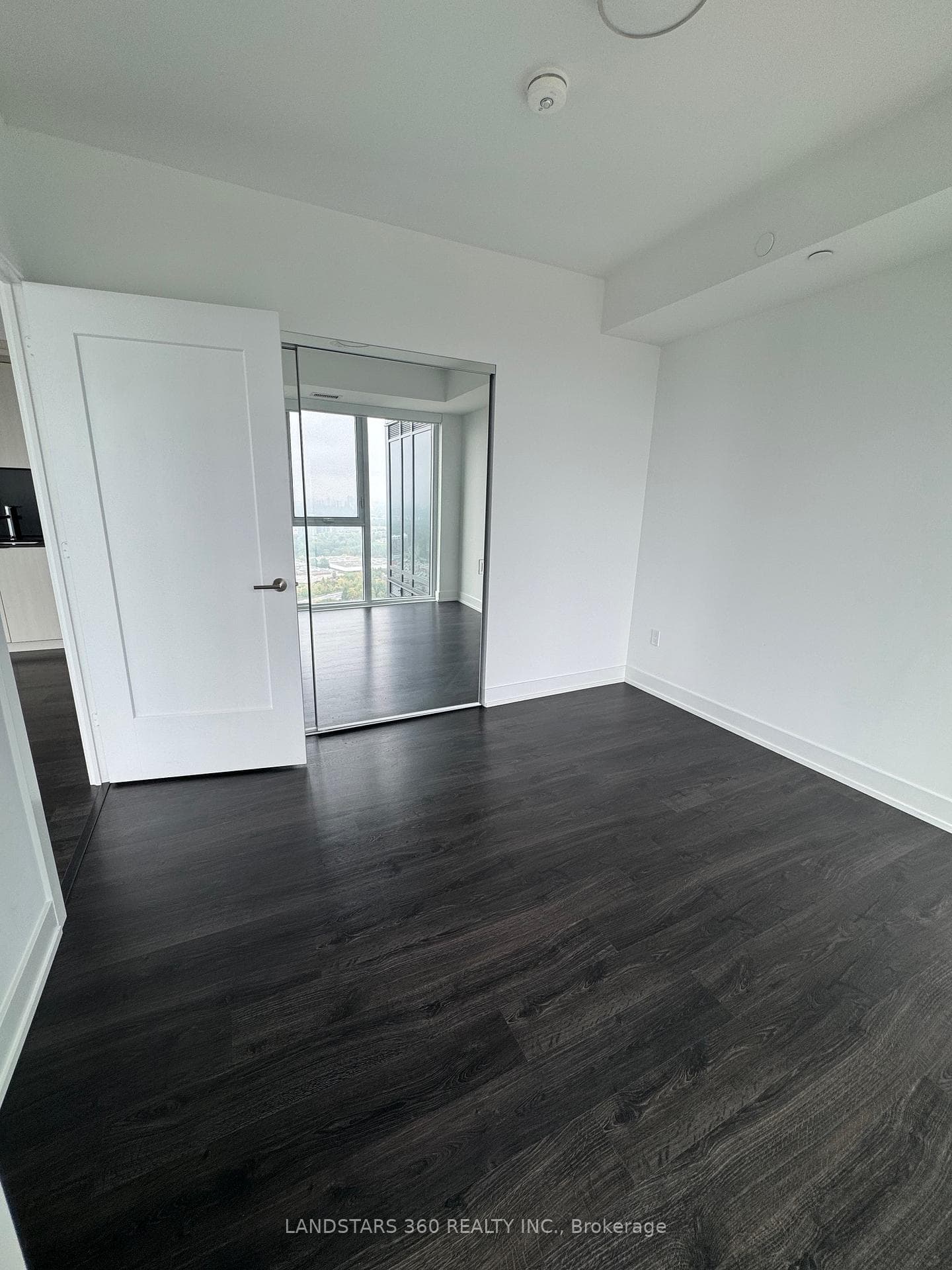 30 Inn On The Park Drive Unit 4204 photo 8