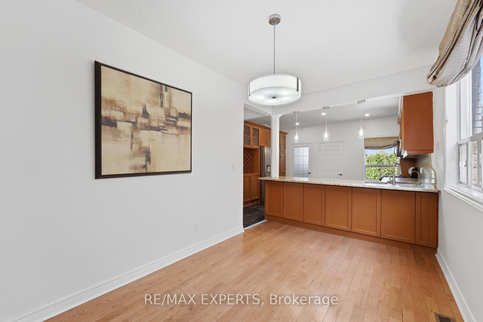 148 Ascot Avenue photo 10