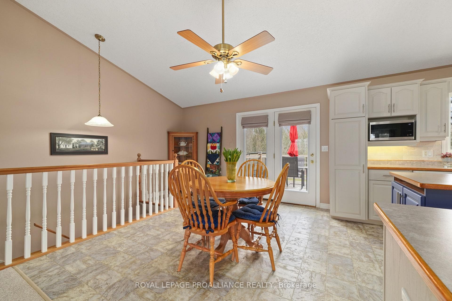 317 Countryman Road photo 7