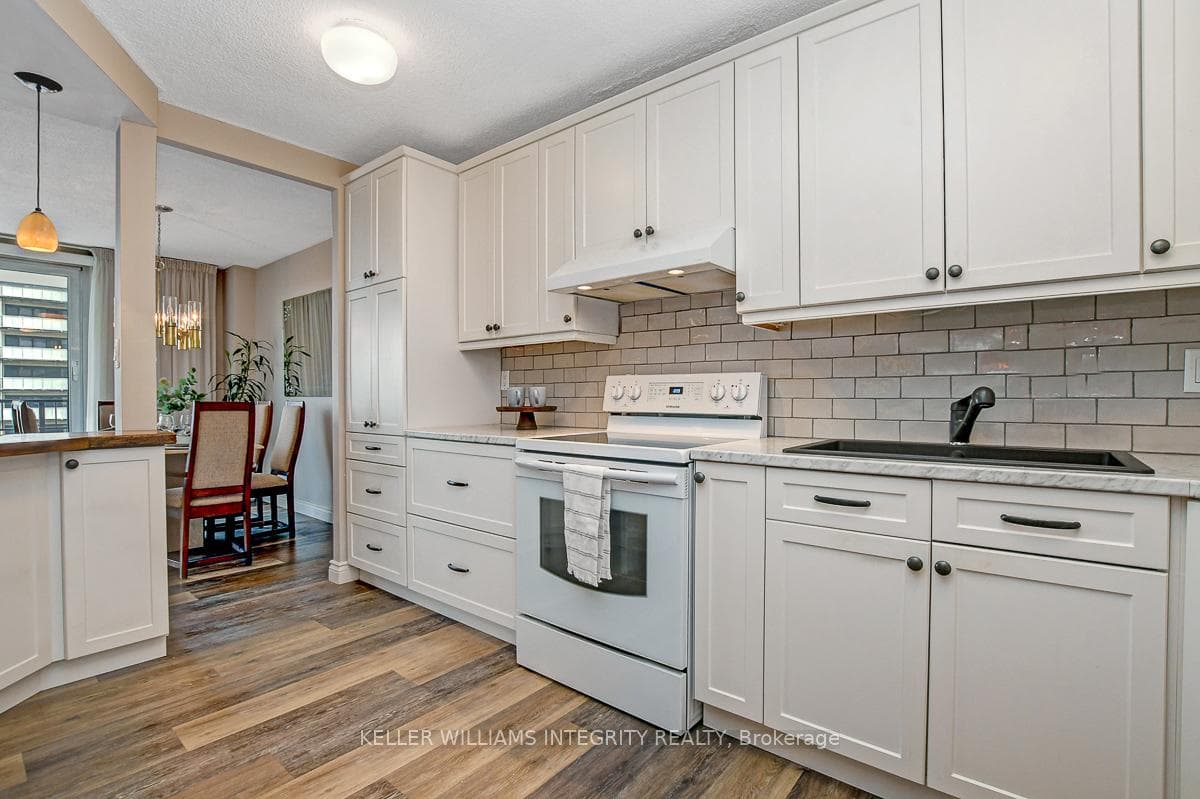 1785 Frobisher Lane Unit 1006 photo 23