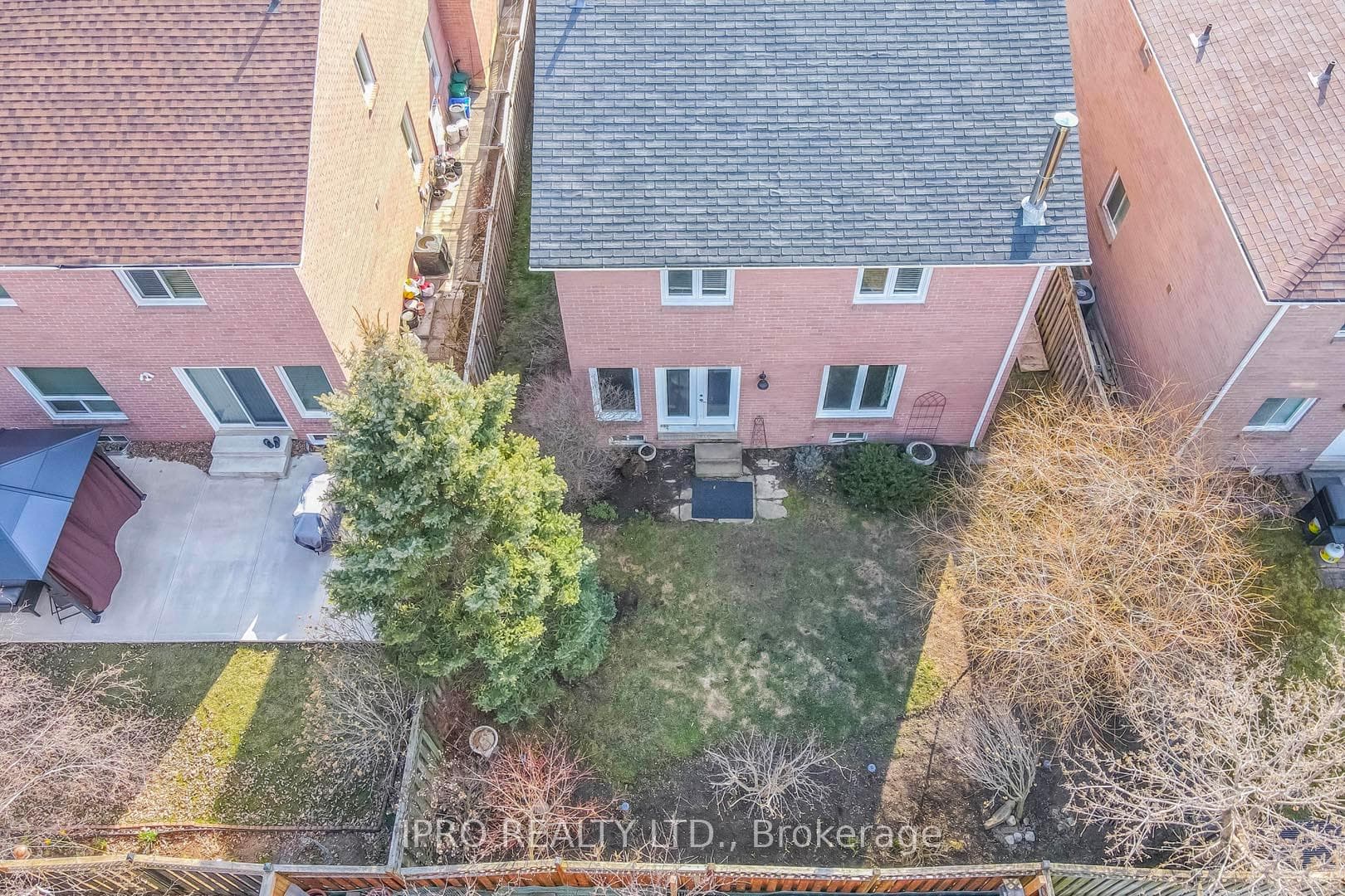 6045 Grossbeak Drive photo 2