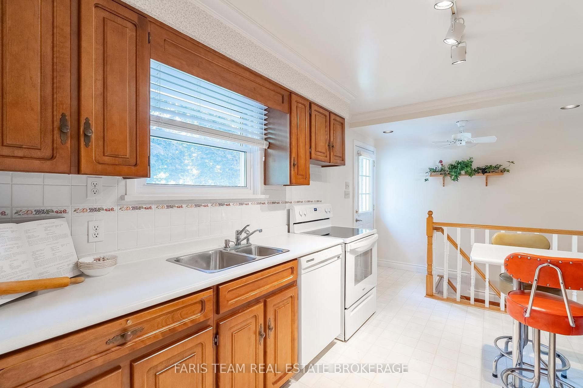 37 Downsview Drive photo 8