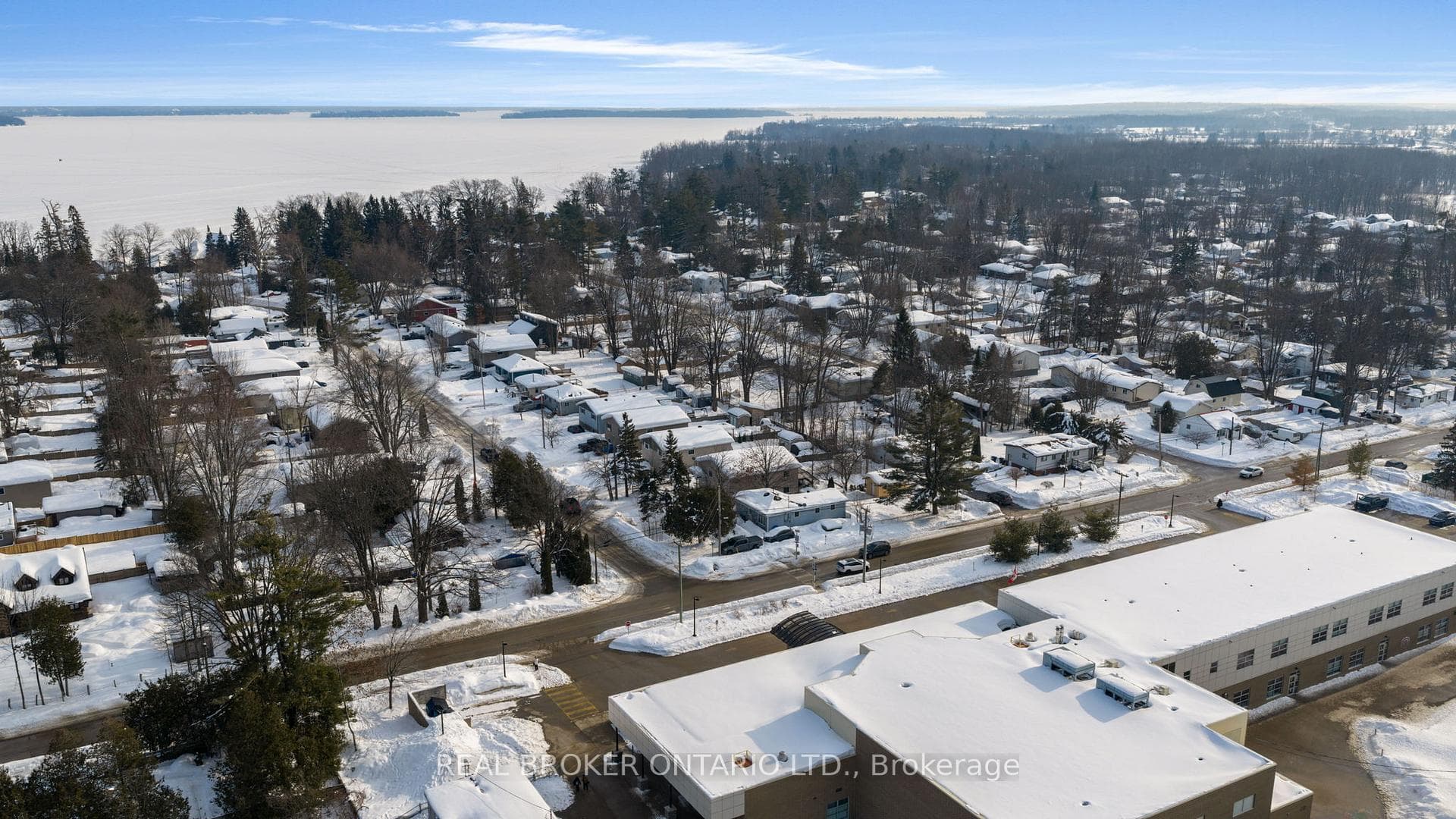 3392 Lee Avenue photo 37