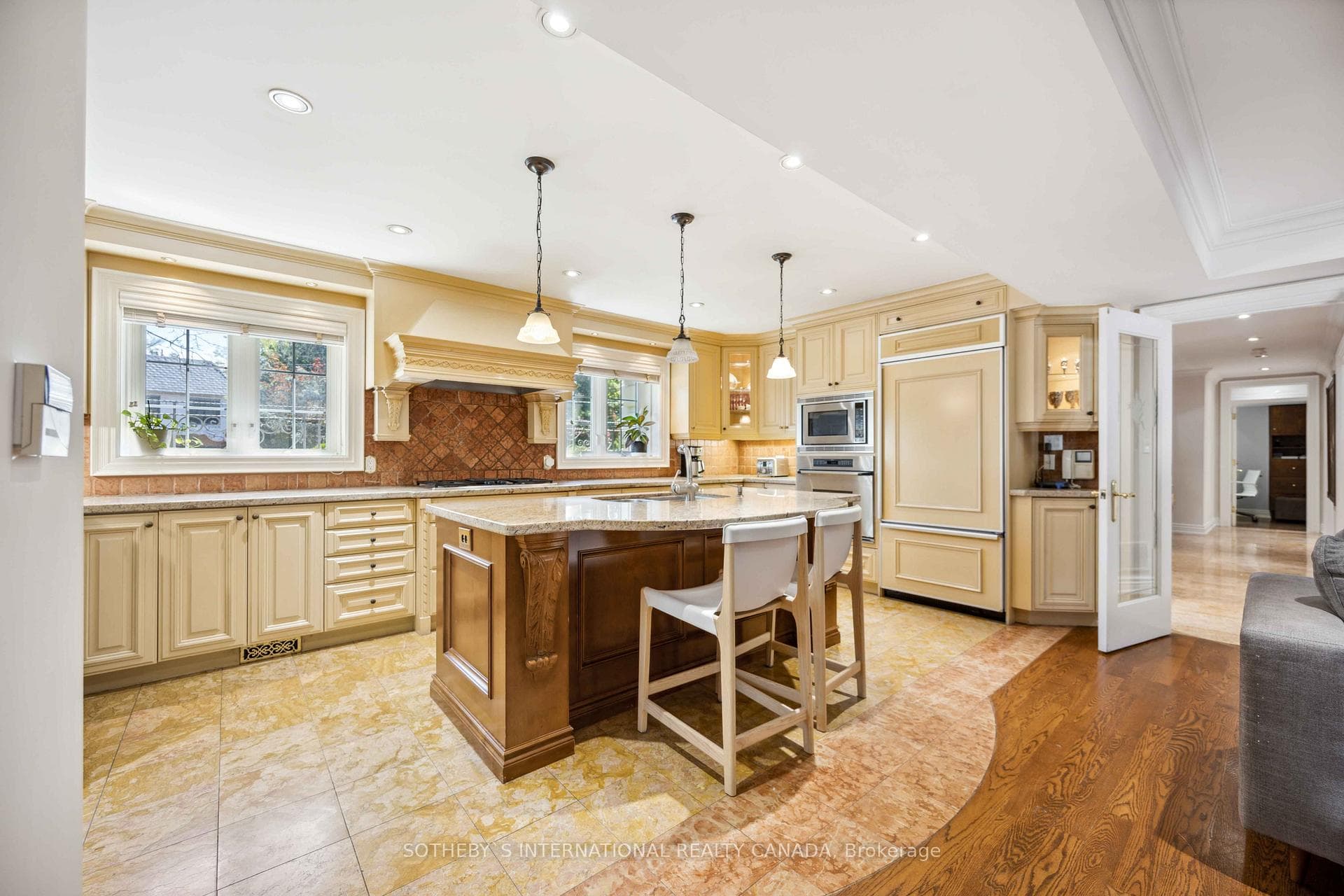 197 The Bridle Path N/A photo 12