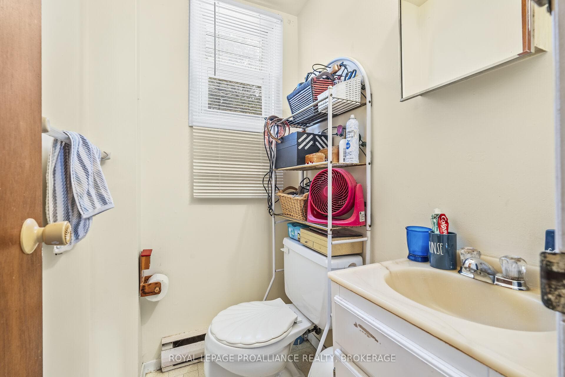 7 Rosemund Crescent photo 16