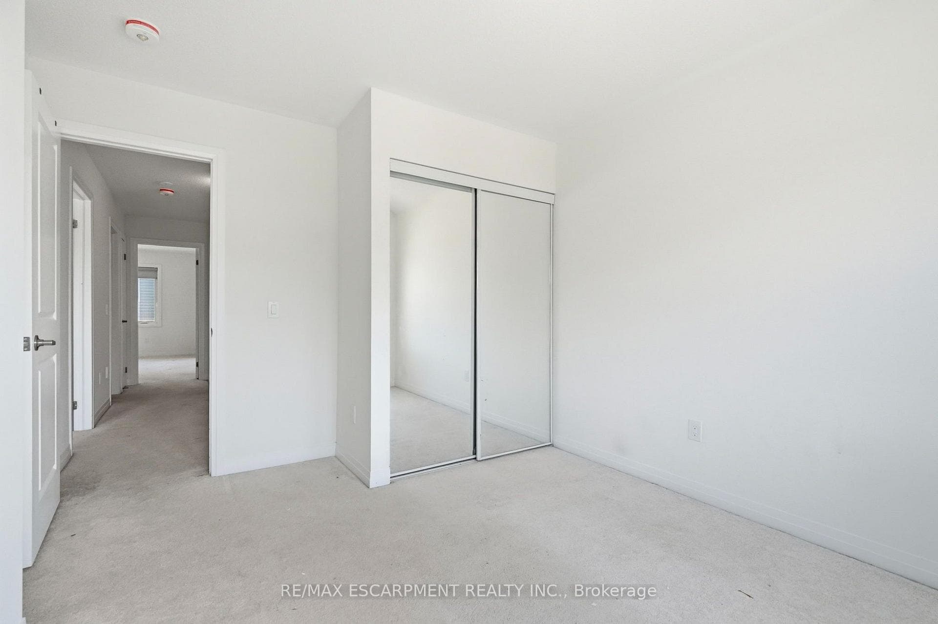 254 Rosebury Way photo 28