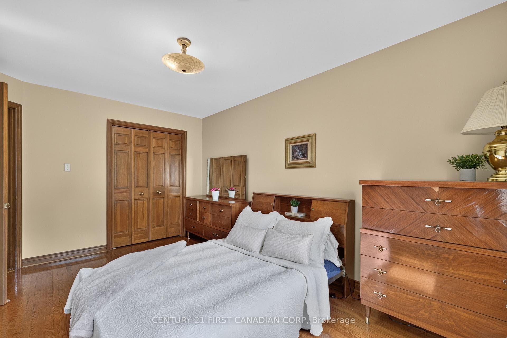 27 Stirrup Court photo 11