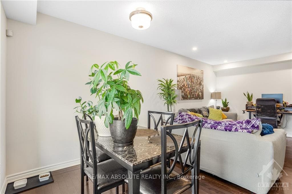 345 PUMPKINSEED Crescent photo 10