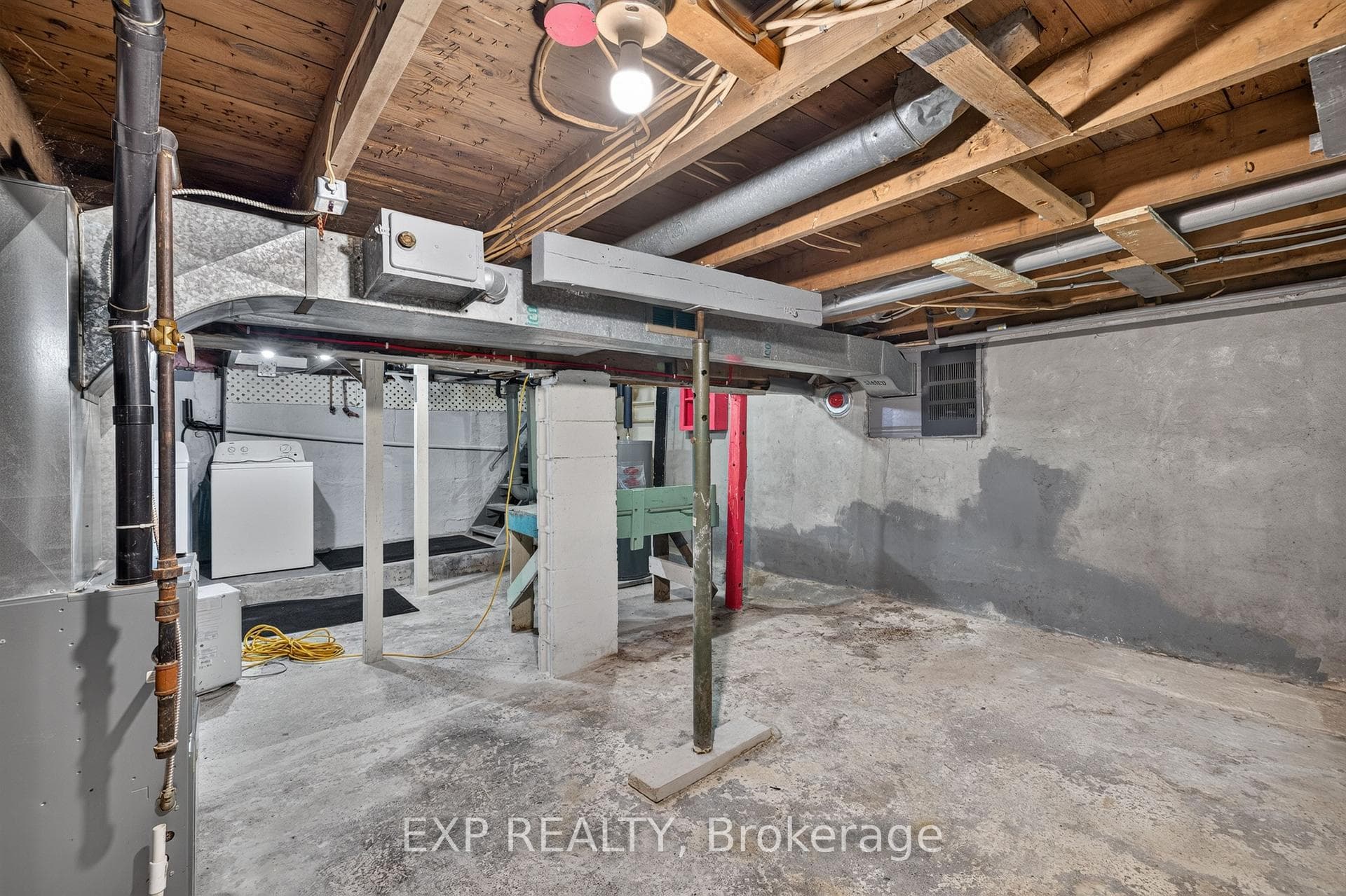 146 Whiting Street photo 29