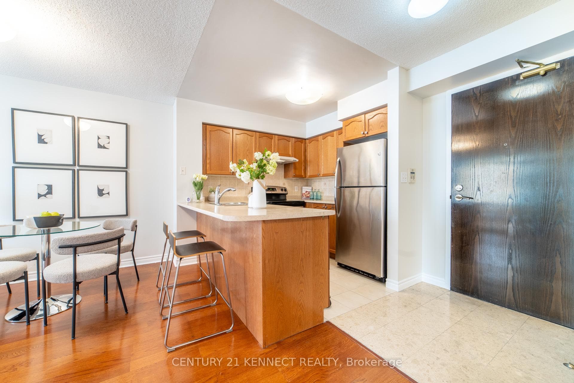 18 Spring Garden Avenue Unit 2209 photo 8