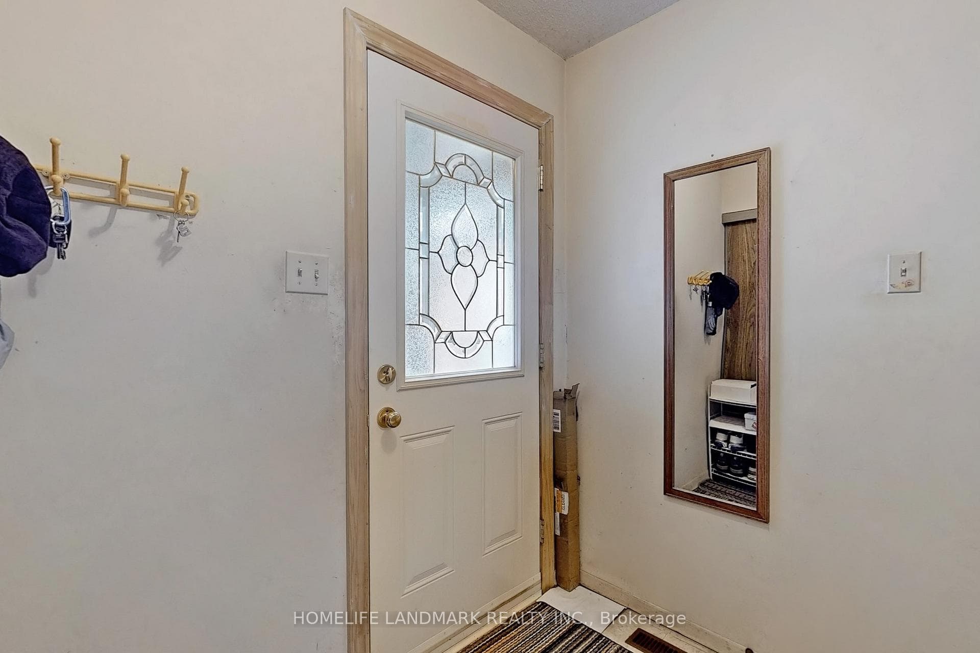 100 Kenley Crescent photo 22