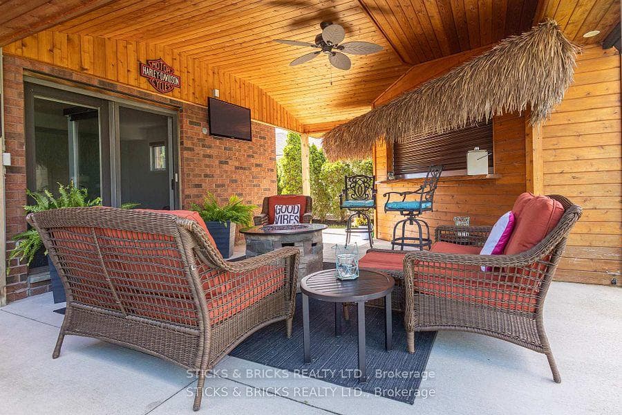 8238 Lexington Court photo 27