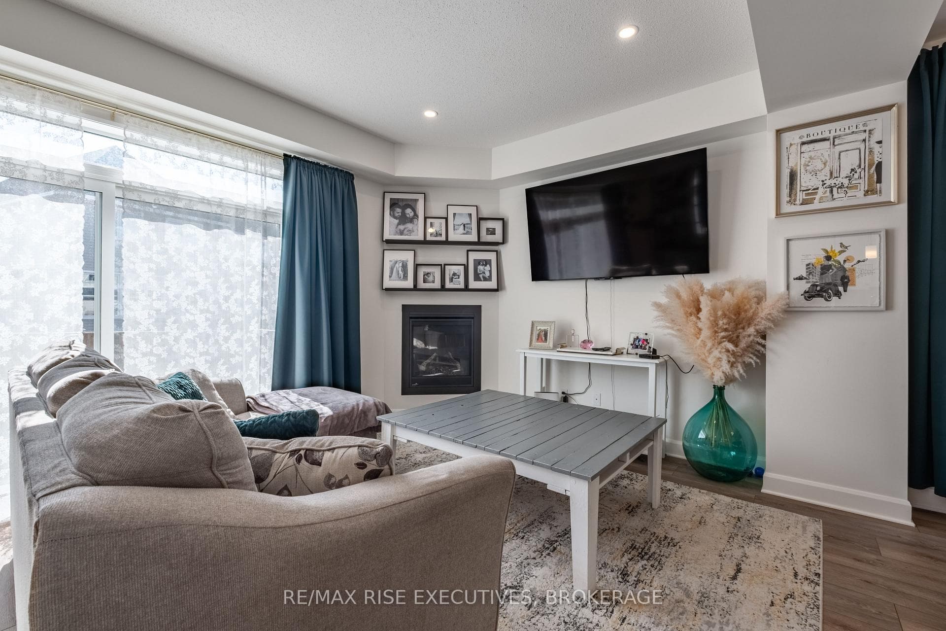 1538 SCARLET Street photo 9