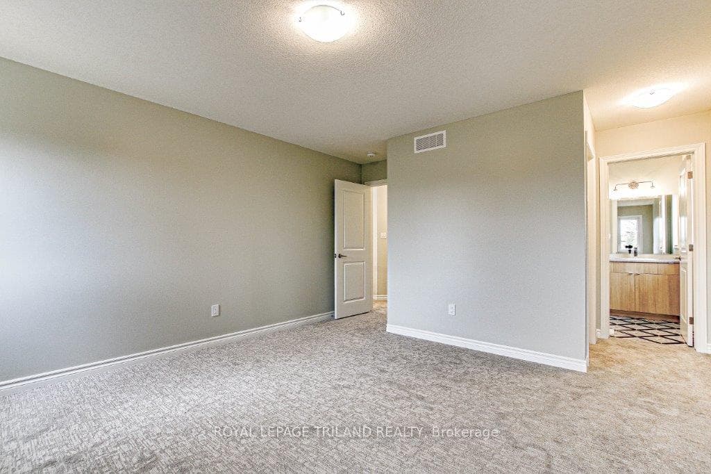 LOT 8 MACLEOD Court photo 22
