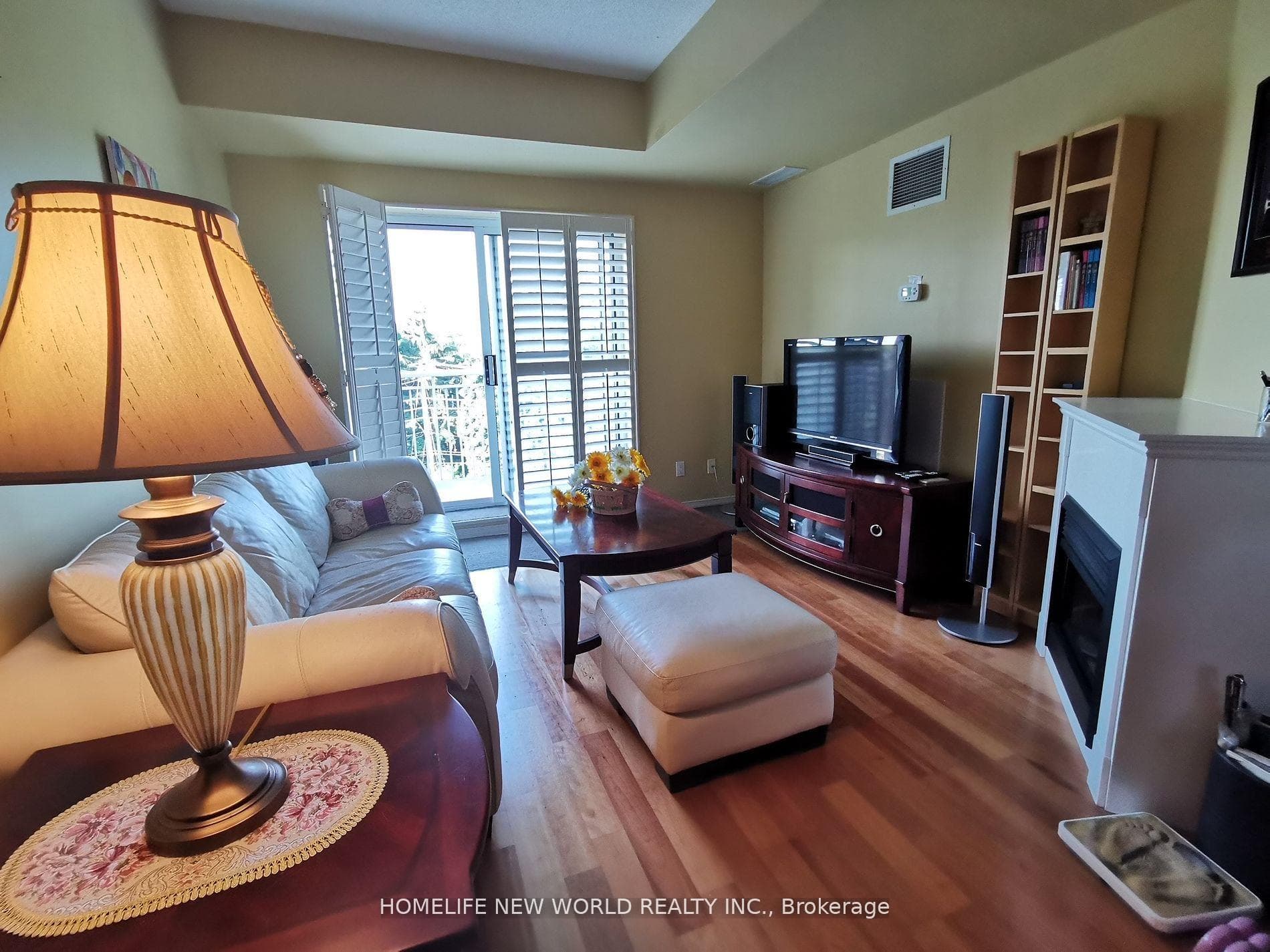 451 Rosewell Avenue Unit 515 photo 8