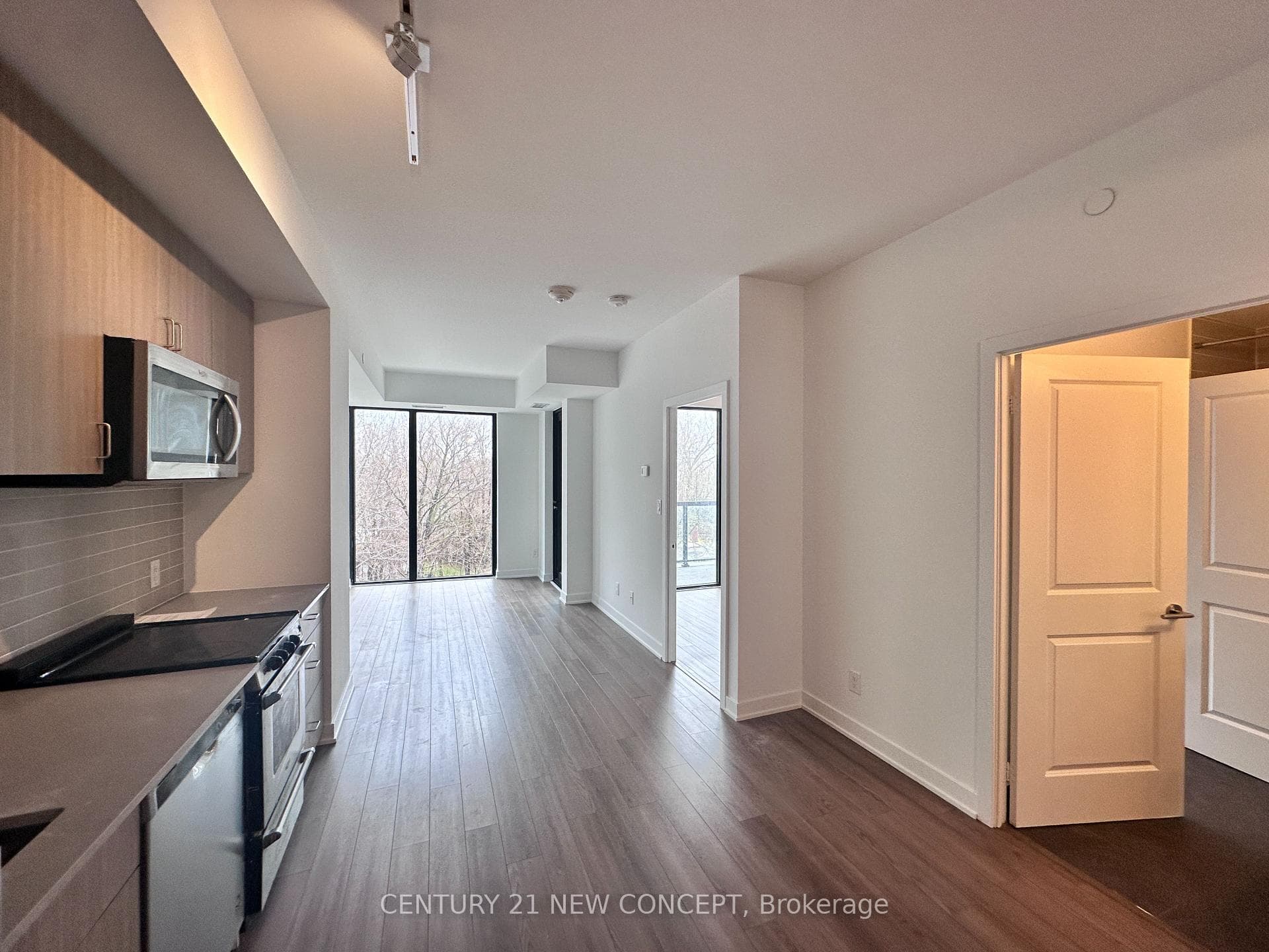 2799 Kingston Road Unit 301 photo 7