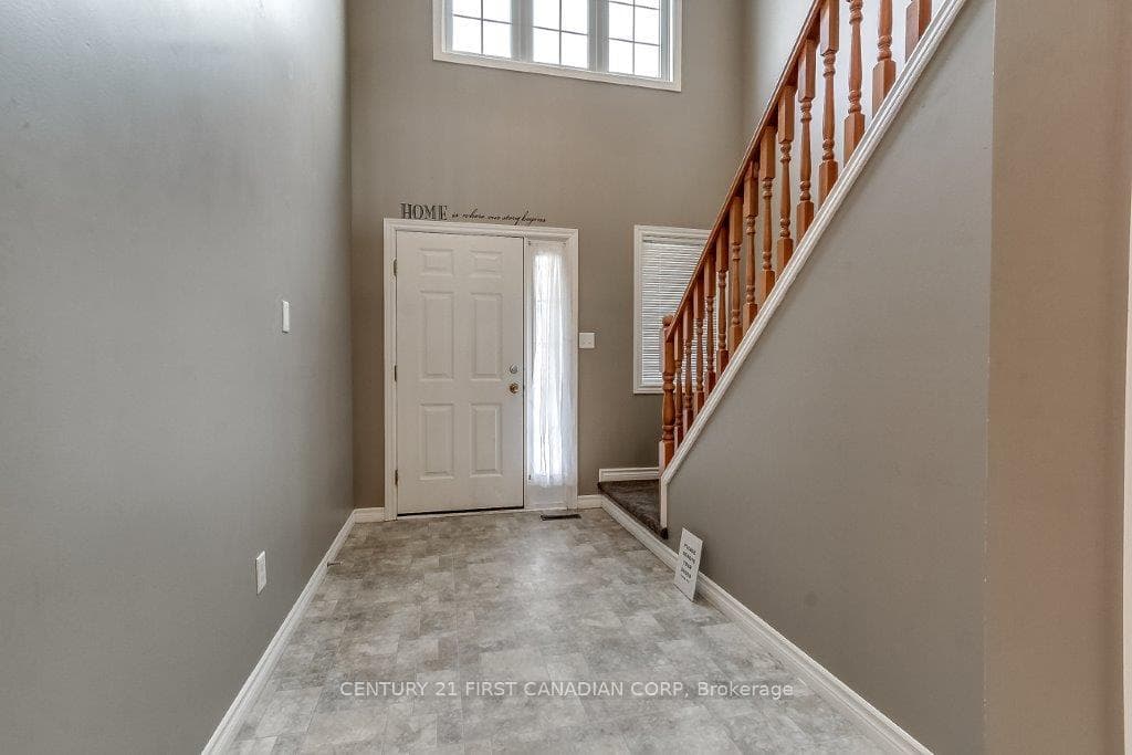 1754 MICKLEBOROUGH Drive photo 4