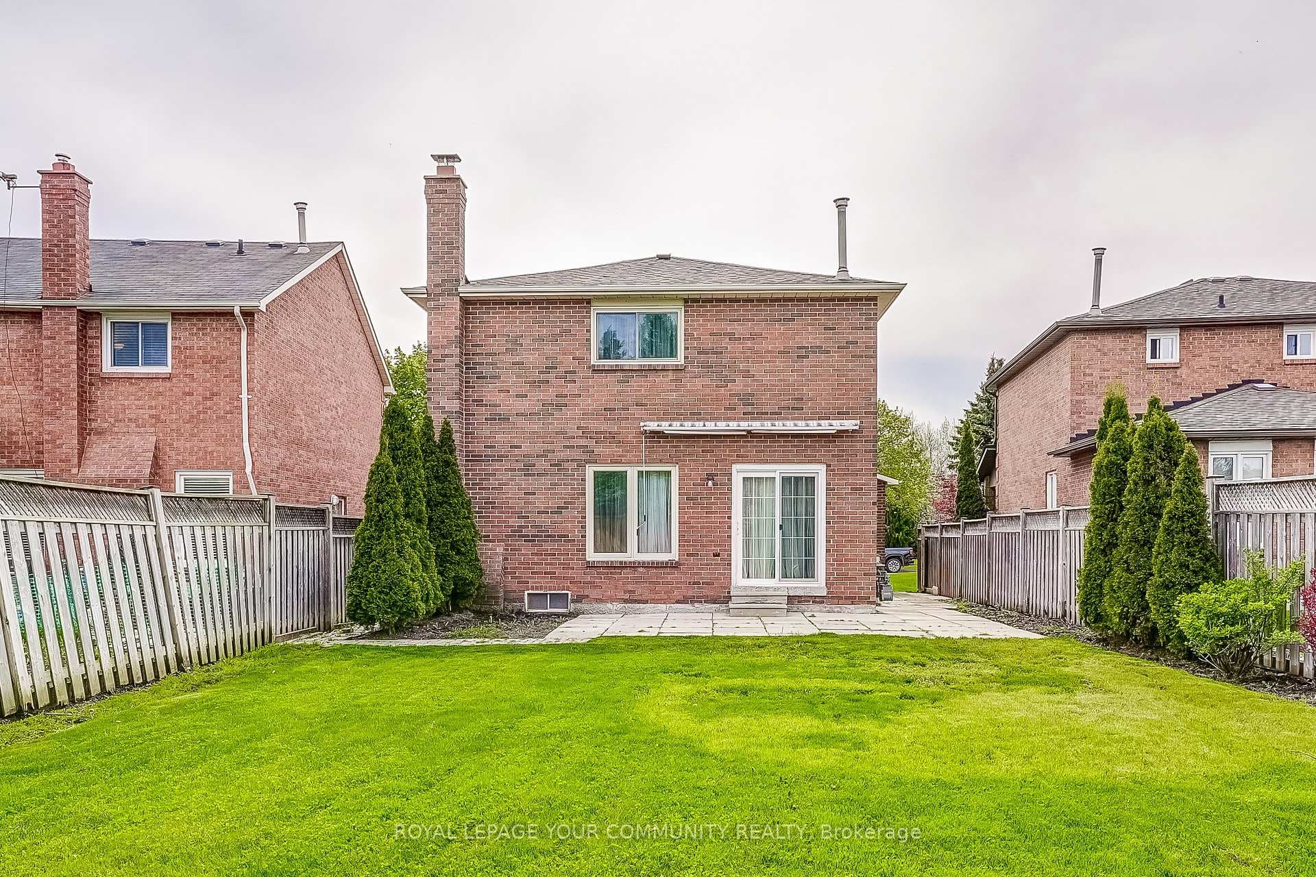 57 Largo Crescent photo 32