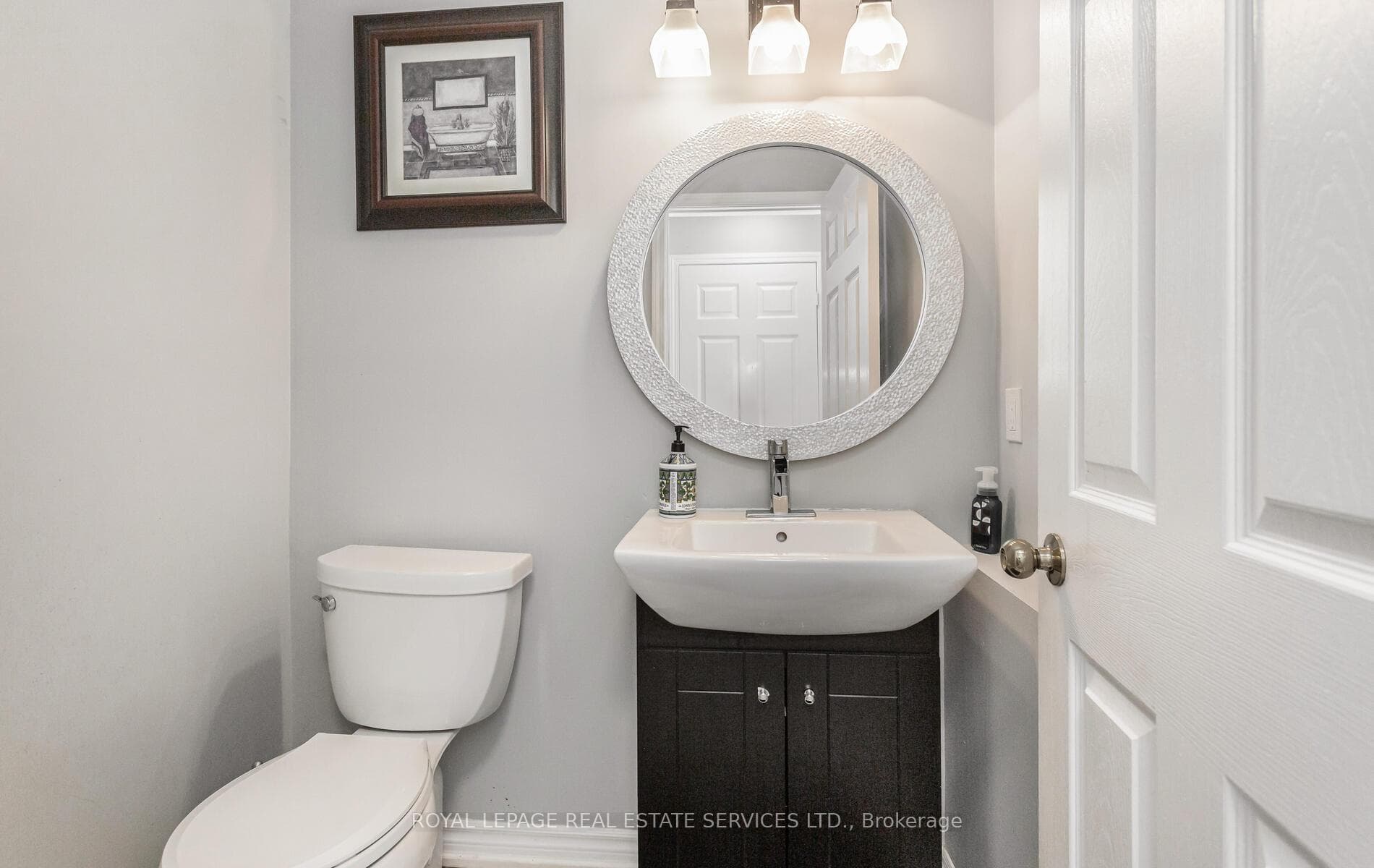 5050 Bunton Crescent photo 13