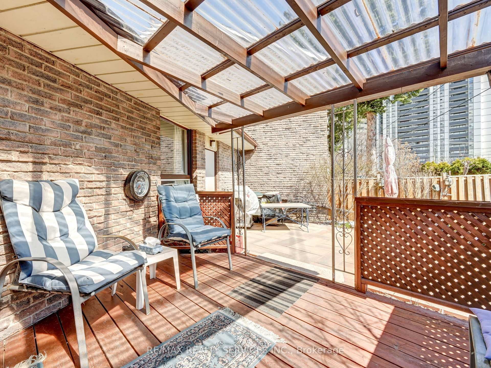 25 Moffatt Court photo 29