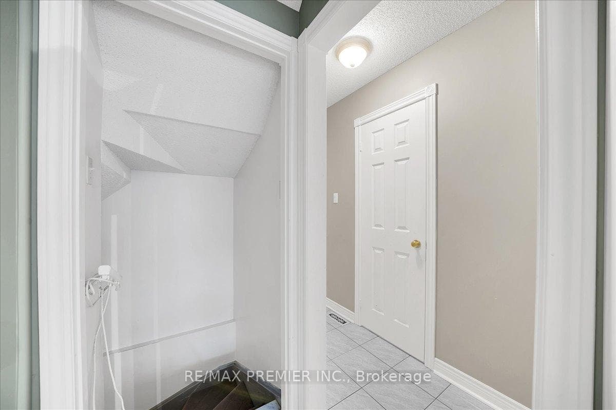 17 Berrydown Drive photo 15