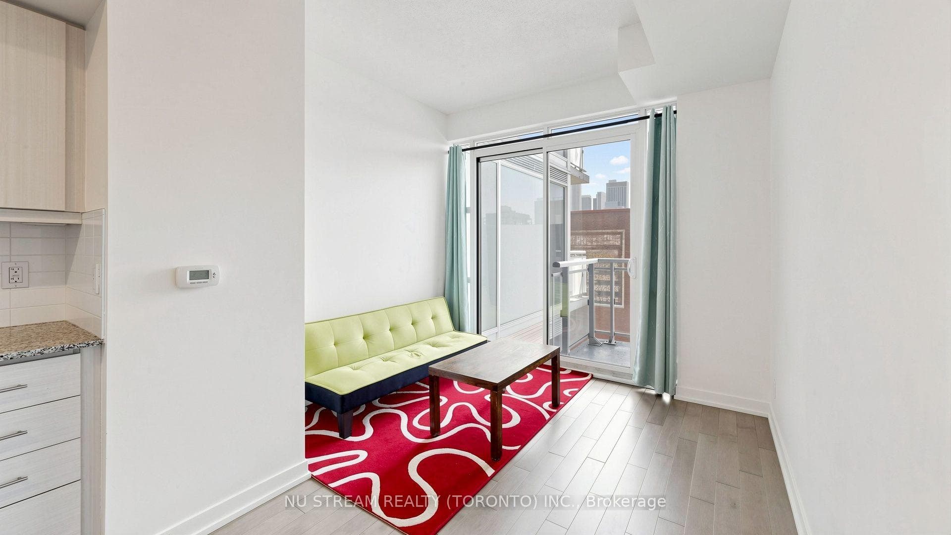 10 Willison Square Unit 708 photo 7