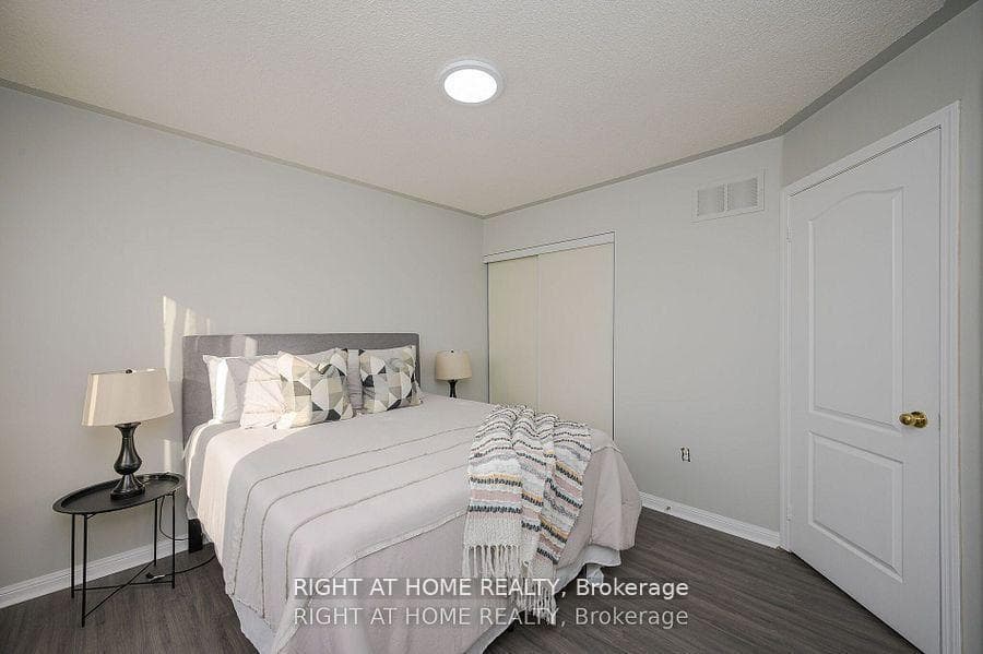 1724 Samuelson Circle photo 22