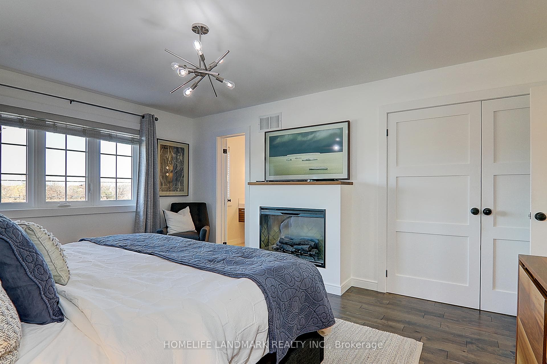 9144 Dufferin Street photo 25