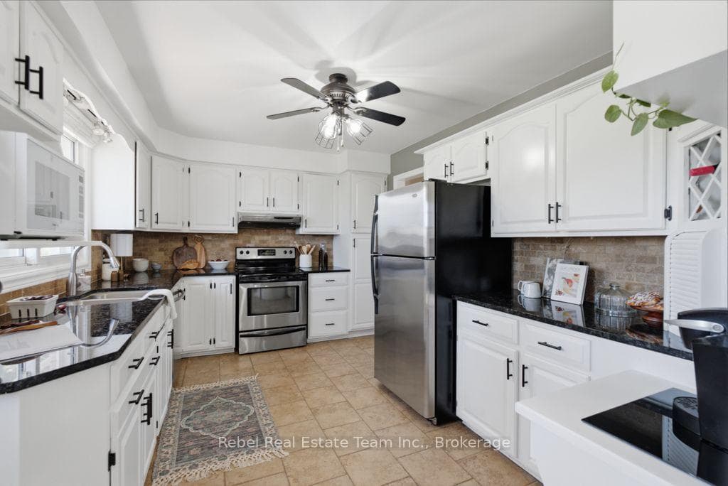 615 HAMILTON Road photo 11
